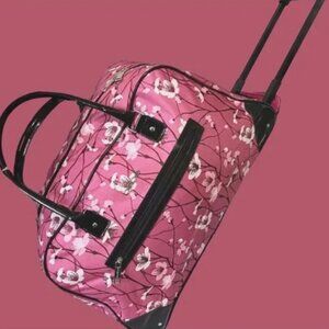 NWOT BeBe Giselle Pink Cherry Blossom Rolling Carryon Duffel Bag